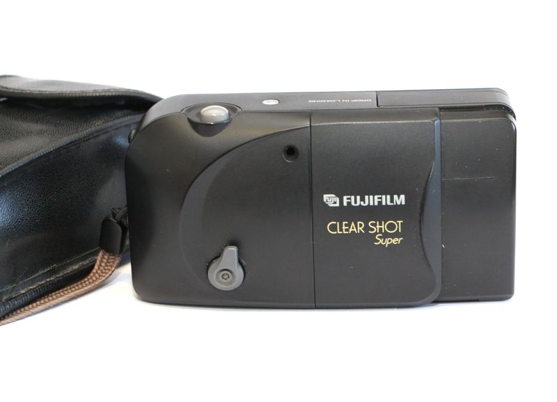 Fujifilm ClearShot Super фото ракурс 3