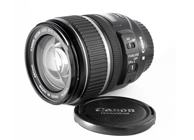 Canon EF-S 17-85 мм F4-5.6 IS USM фото ракурс 1